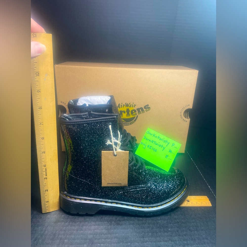 BNIB Dr.Martens 1460 UK 4 US 6 Cosmic Glitter PRICE FIRM NO OFFERS NO DISCOUNTS - Picture 12 of 15